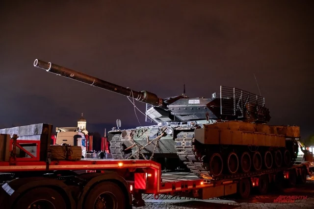 Трофейный танк Leopard в Парке Победы на Поклонной горе