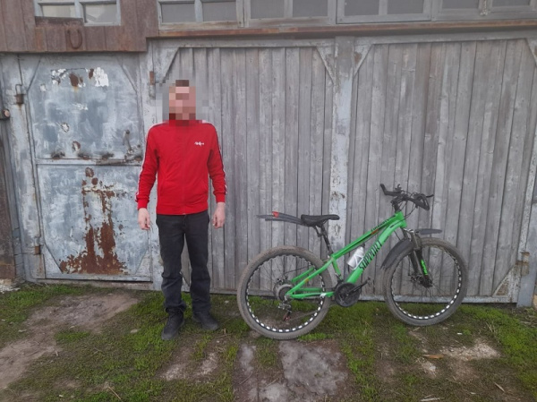 В Самарской области мужчина украл велосипед из подъезда, чтобы добраться до дома